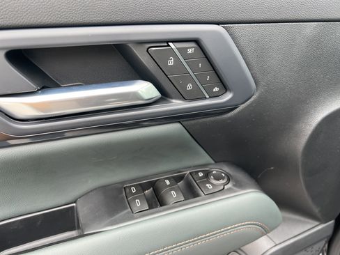 New 2026 GMC Terrain AT4 w/ Convenience Package III image 13