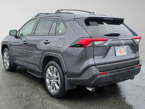 Used 2025 Toyota RAV4 XLE Premium w/ Weather Package AWD/4WD image 5