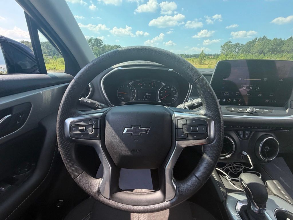 Used 2024 Chevrolet Blazer LT w/ Convenience Package FWD image 20