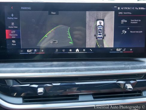 Used 2025 BMW X7 M60i AWD/4WD image 19