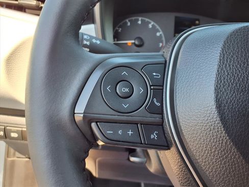 Used 2024 Toyota Corolla SE image 14