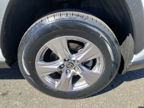 Used 2023 Toyota RAV4 XLE w/ Convenience Package image 17