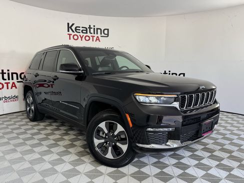 Used 2024 Jeep Grand Cherokee Limited 4xe AWD/4WD image 3