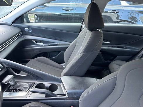 Used 2024 Hyundai Elantra SEL FWD image 22