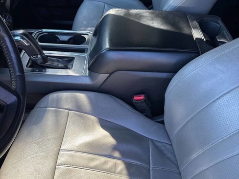 Used 2016 Ford F150 XLT w/ Equipment Group 302A Luxury image 5