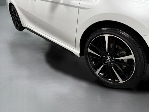 Used 2020 Toyota Camry XSE image 17