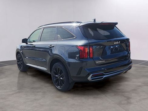 Used 2023 Kia Sorento SX AWD/4WD image 6