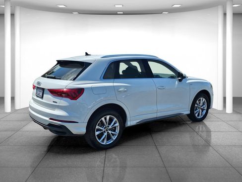 Used 2023 Audi Q3 2.0T Premium w/ Convenience Package AWD/4WD image 6