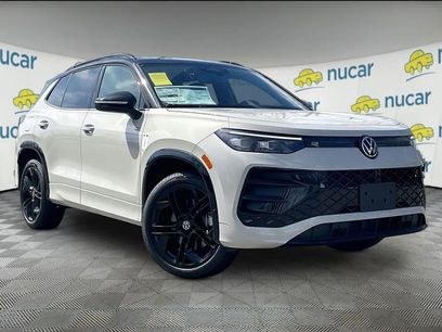 New 2026 Volkswagen Tiguan SE R-Line