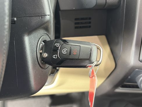 Used 2018 Ford F150 XLT w/ Equipment Group 302A Luxury AWD/4WD image 17