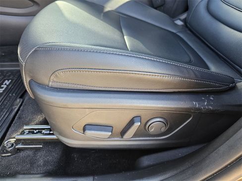 Certified 2025 Hyundai Santa Cruz SEL image 13