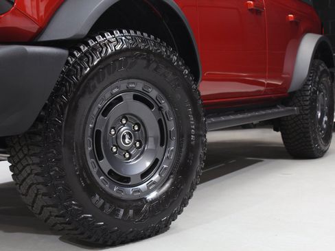 Used 2024 Ford Bronco Outer Banks AWD/4WD image 22