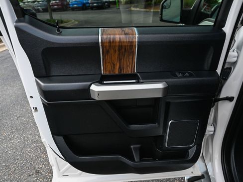 Used 2019 Ford F150 Lariat w/ Trailer Tow Package AWD/4WD image 24