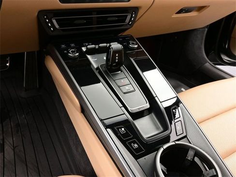 Used 2020 Porsche 911 Carrera image 12