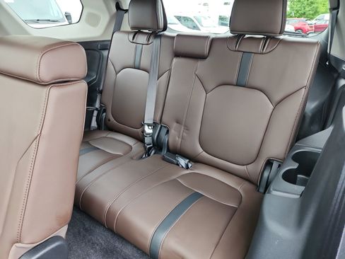 Used 2023 Honda Pilot Elite image 16