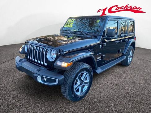 Used 2022 Jeep Wrangler Unlimited Sahara w/ Cold Weather Group image 3