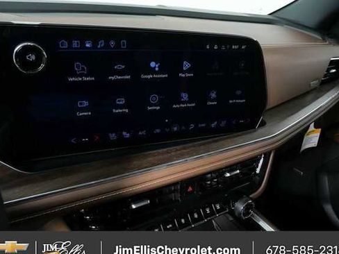 New 2026 Chevrolet Tahoe High Country w/ Sun And Tow Package AWD/4WD image 13