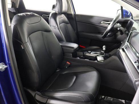 Used 2023 Kia Sportage EX FWD image 31