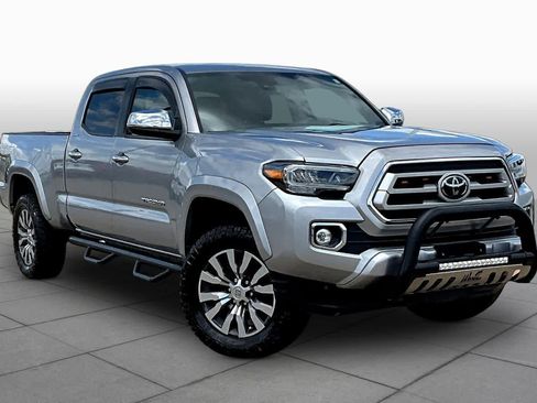 Used 2021 Toyota Tacoma Limited image 3