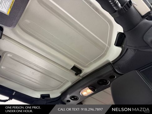 Used 2016 Jeep Wrangler Unlimited Sahara AWD/4WD image 24
