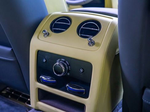 Used 2024 Rolls-Royce Ghost Black Badge image 45