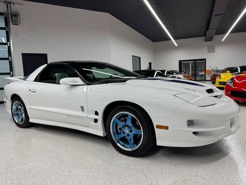 Used 1999 Pontiac Firebird Formula RWD image 20