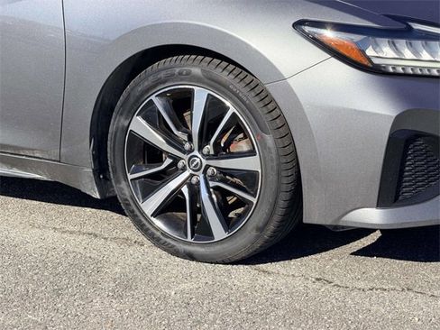 Used 2023 Nissan Maxima SL image 9