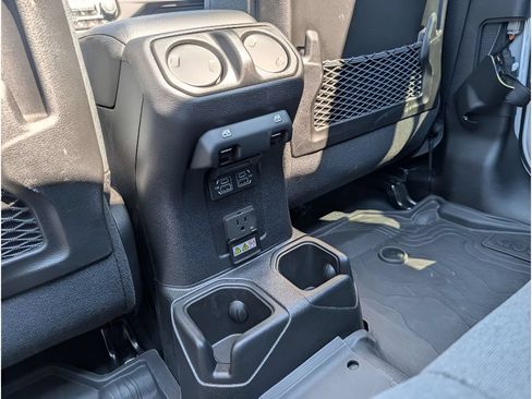 Used 2026 Jeep Wrangler Unlimited Rubicon w/ Safety Group AWD/4WD image 30