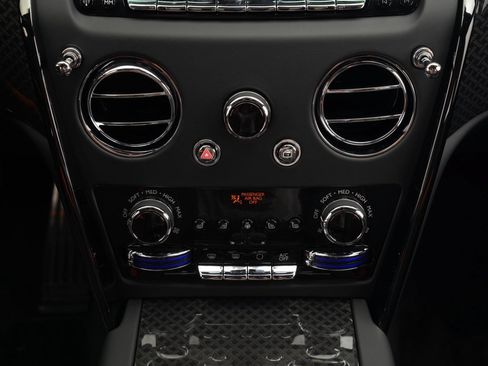 New 2027 Rolls-Royce Cullinan Black Badge AWD/4WD image 38