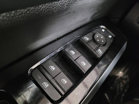 Used 2023 Nissan Pathfinder SL FWD image 27