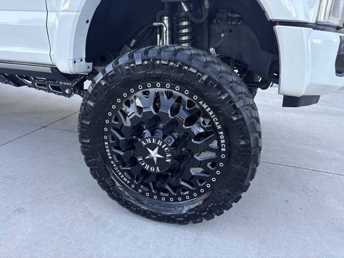 Used 2022 Ford F450 Platinum image 9