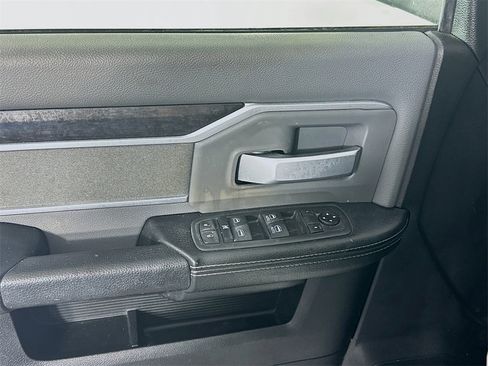 Used 2021 RAM 2500 Big Horn image 25