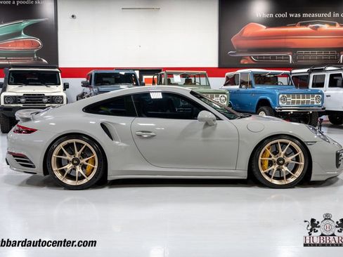 Used 2018 Porsche 911 image 8