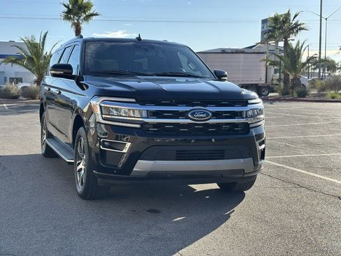 Used 2022 Ford Expedition Max Limited image 3