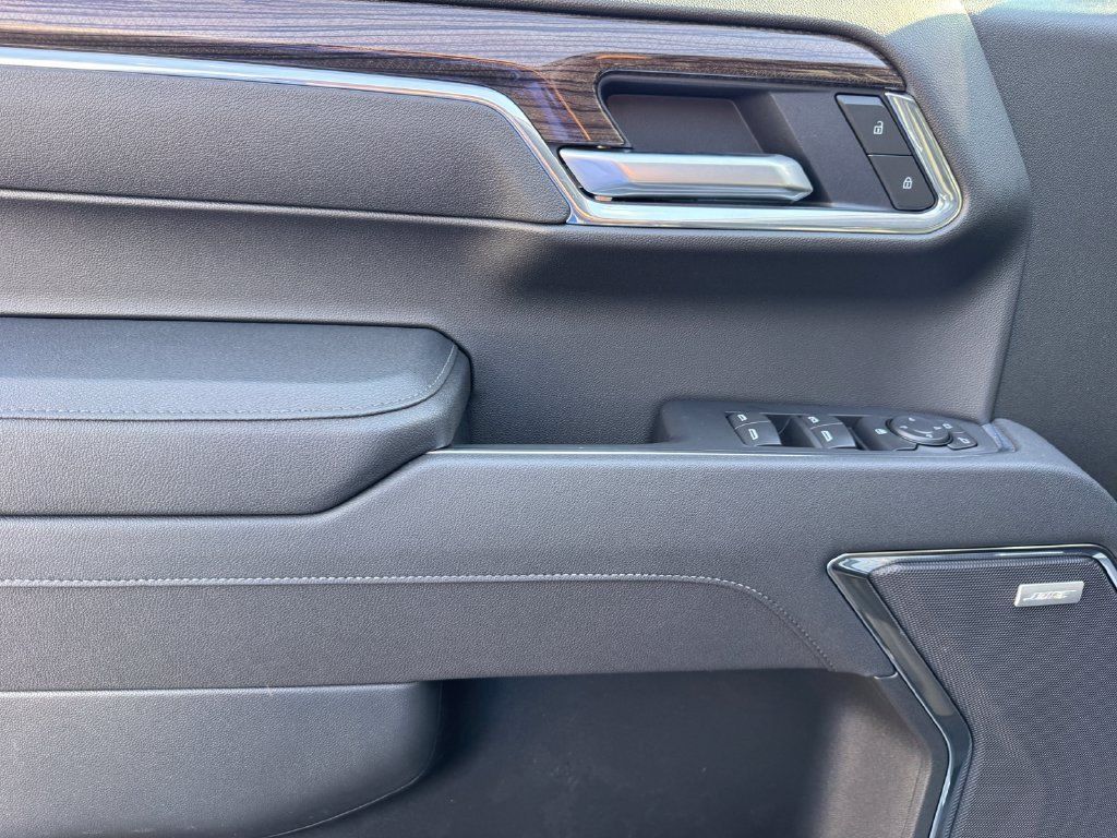 New 2026 Chevrolet Silverado 1500 LT Trail Boss w/ LT Trail Boss Premium Package AWD/4WD image 18