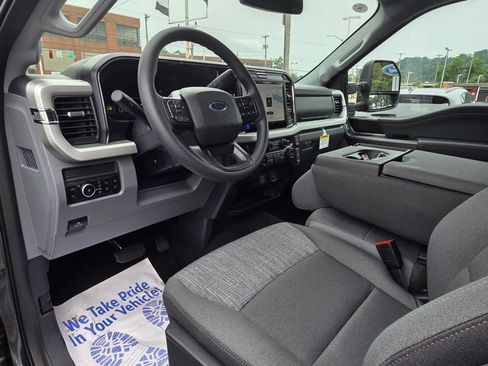 New 2026 Ford F250 XLT w/ XLT Premium Package AWD/4WD image 24