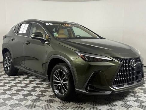 Used 2025 Lexus NX 350h AWD image 10