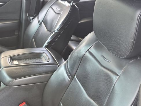 Used 2018 Cadillac Escalade Platinum AWD/4WD image 25