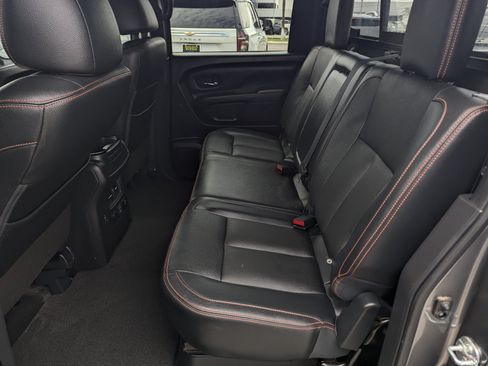 Used 2024 Nissan Titan PRO-4X w/ Pro-4x Convenience Package AWD/4WD image 9