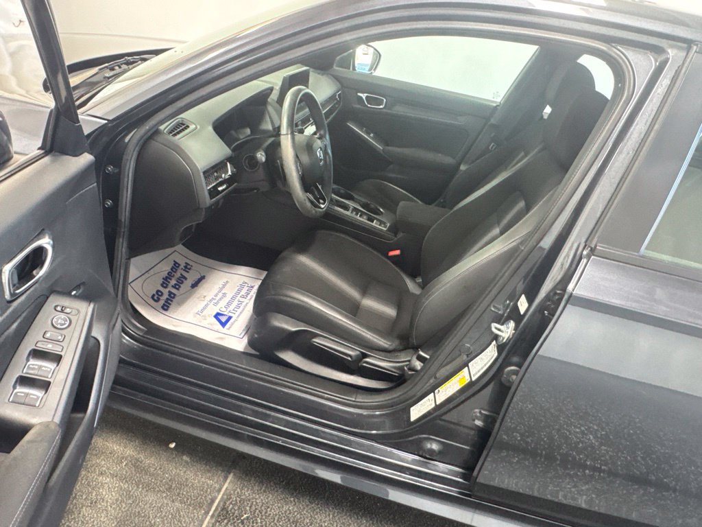 Used 2025 Honda Civic Sport image 15