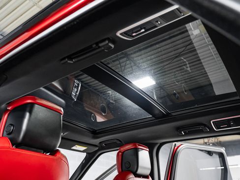 Used 2018 Land Rover Range Rover Sport HSE Dynamic image 27