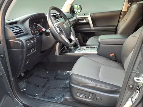 Used 2024 Toyota 4Runner SR5 Premium w/ Moonroof Package AWD/4WD image 11