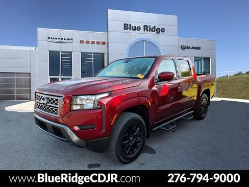 Used 2023 Nissan Frontier SV AWD/4WD image 1