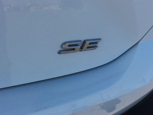 Used 2025 Toyota Camry SE FWD image 7