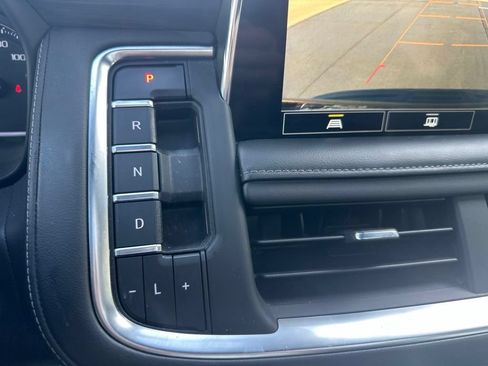 Used 2021 Chevrolet Tahoe Z71 AWD/4WD image 19