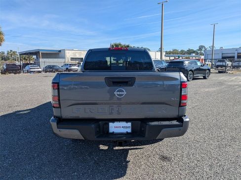 Used 2024 Nissan Frontier SL w/ Technology Package image 4