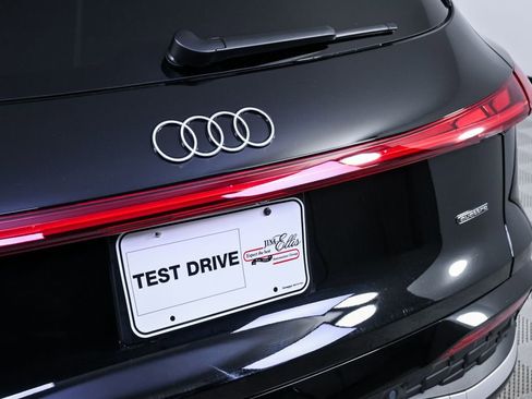 Used 2025 Audi Q5 Prestige image 38