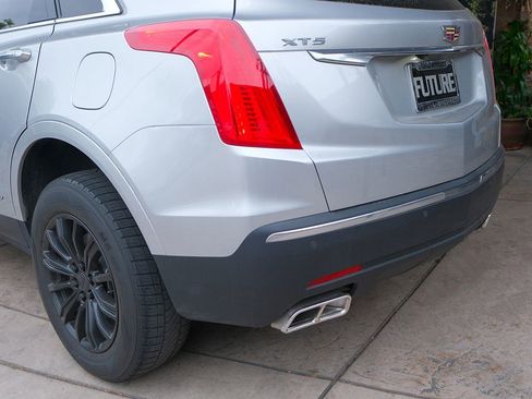 Used 2019 Cadillac XT5 FWD image 40