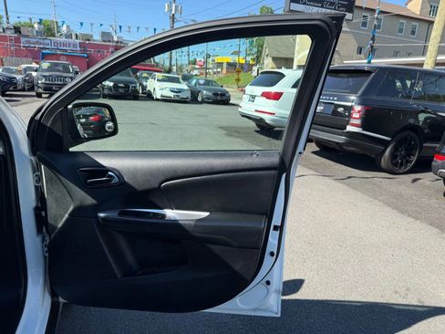 Used 2016 Dodge Journey SXT image 43