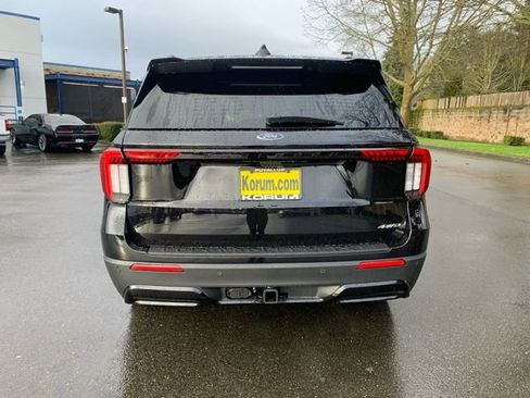 New 2026 Ford Explorer ST-Line w/ ST-Line Street Pack image 4